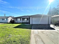 Building Photo - 10730 Segovia Way