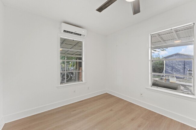 Building Photo - 4029 Lucille St