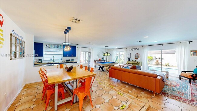 Building Photo - 9614 SW 134th Ct