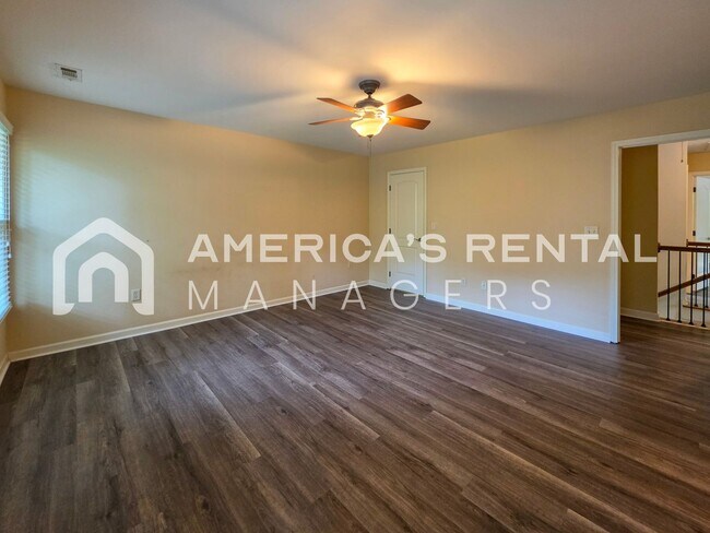 Building Photo - Deposit Pending! - Private Estate Living on Over 3 Acres! Available to view NOW!