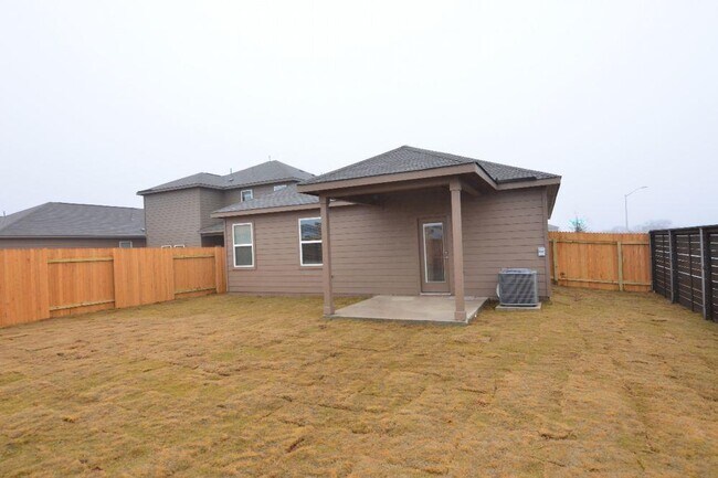 Building Photo - 146 Star Spangled Dr