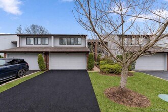 Building Photo - 124 Foxwood Dr