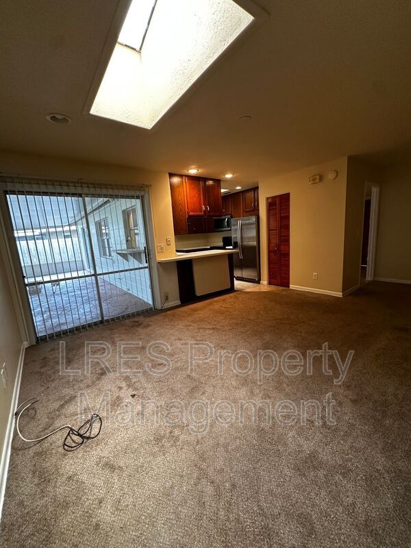 Building Photo - 2719 Merrie Oaks Rd