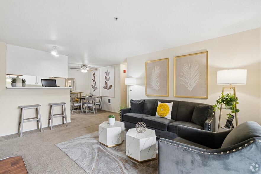 2BR, 1.3BA - 864SF - Living Room - Valley River Court