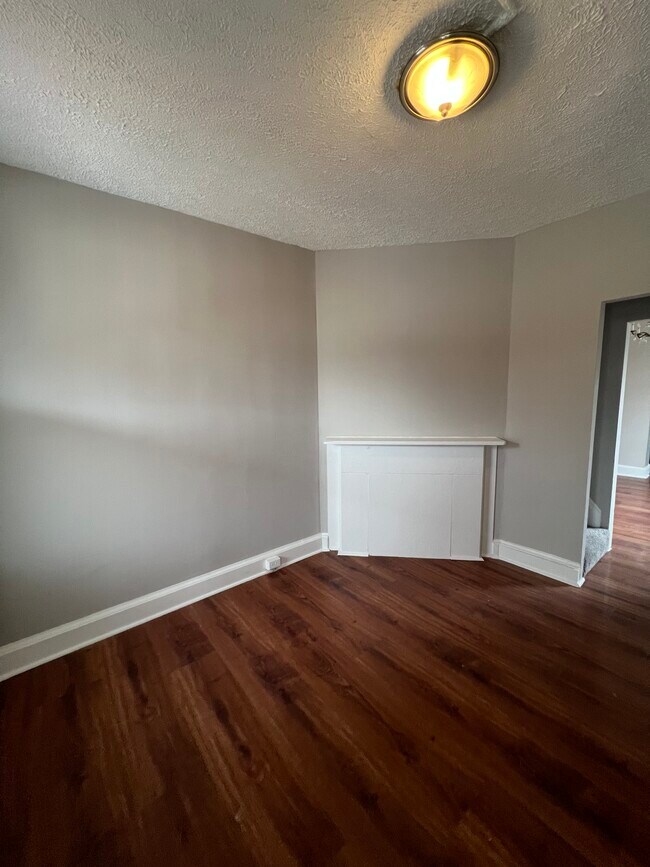 Building Photo - 45 Todd Pl NE