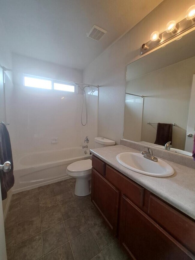 Building Photo - 7398 N Ute Dr