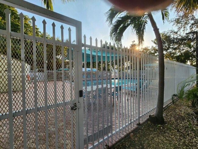 Building Photo - 20381 NE 30th Ave