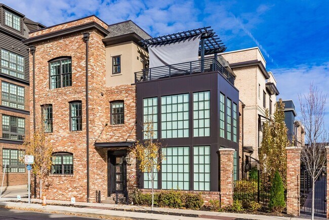 Building Photo - 100 Normandy Ave