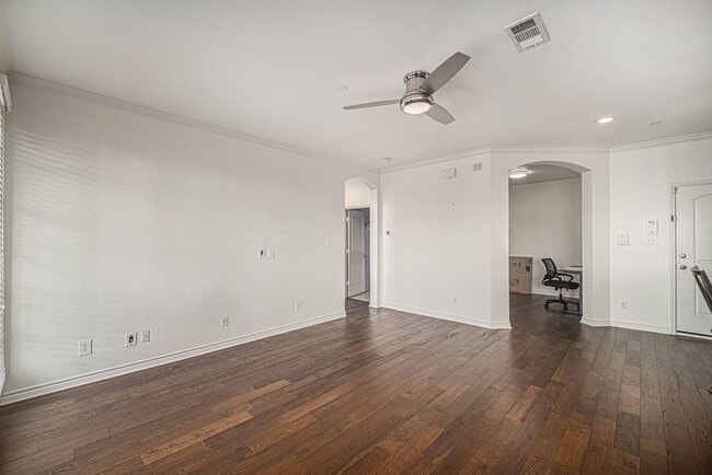 Building Photo - Downtown Fort Worth Condo with Office!