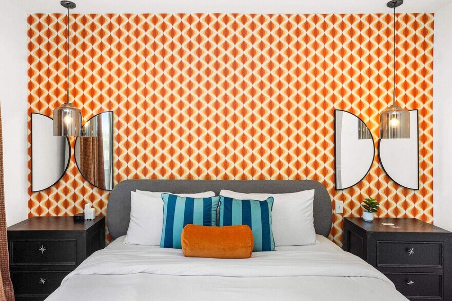 Building Photo - 1716 8th Ave S