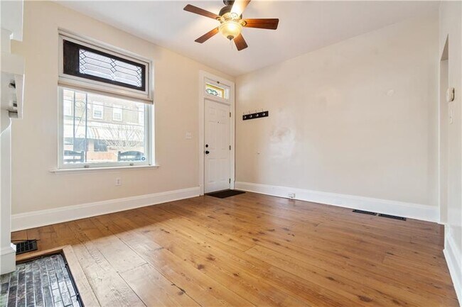 Building Photo - 414 Fisk St