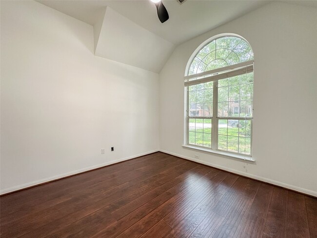 Building Photo - 93 N Acacia Park Cir