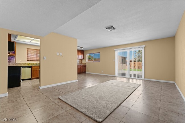 Building Photo - 3578 Anthony Dr