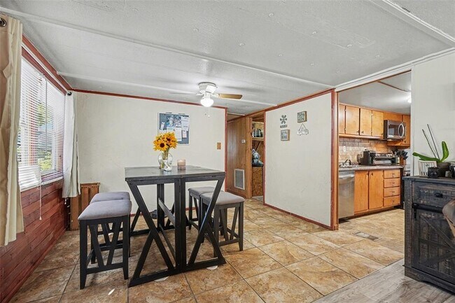Building Photo - 4654 Ryals Rd