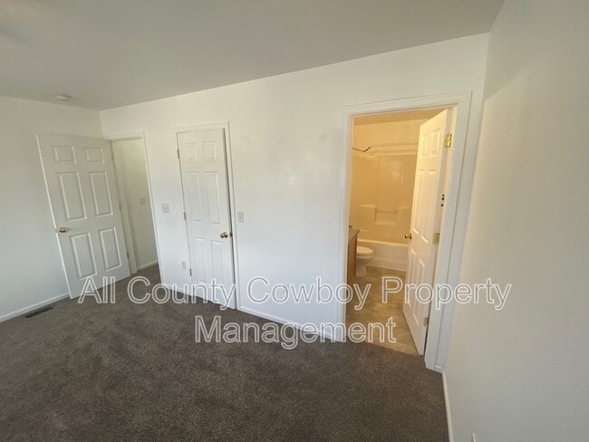 Building Photo - 331 Annie Morgan Ct