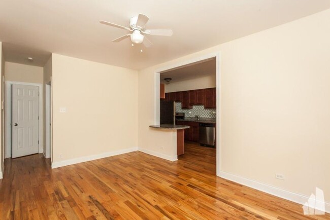 Building Photo - 1 bedroom in Chicago IL 60657