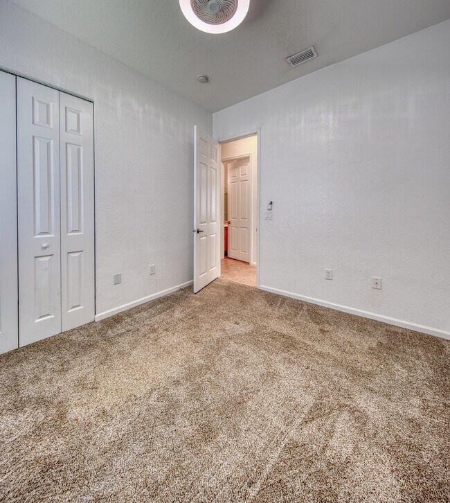 Building Photo - 139 2 Pine Dr