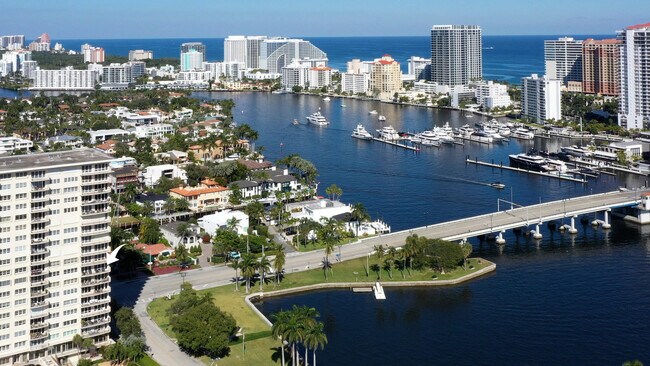 Building Photo - 2500 E Las Olas Blvd