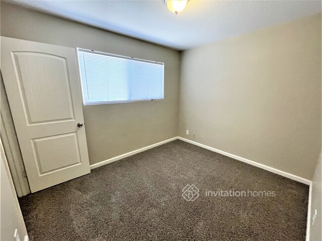 Building Photo - 409 N Central Dr