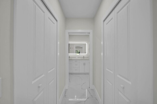 Building Photo - Brand-New Home in Lehigh Acres – Move-In Ready! FL 33974. Qualify for a deposit-free option and s...
