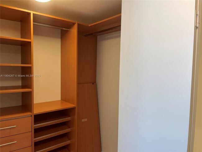 Building Photo - 18800 NE 29th Ave