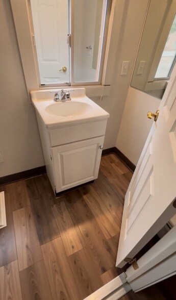 Building Photo - 2310 E Evans Ave