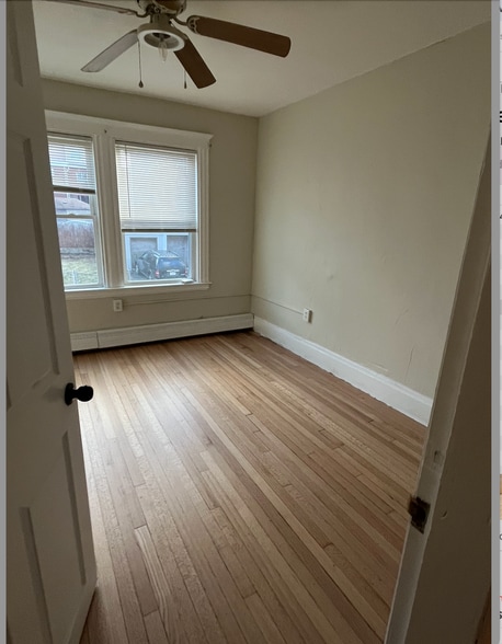 1Bedroom - 42 W Baltimore St