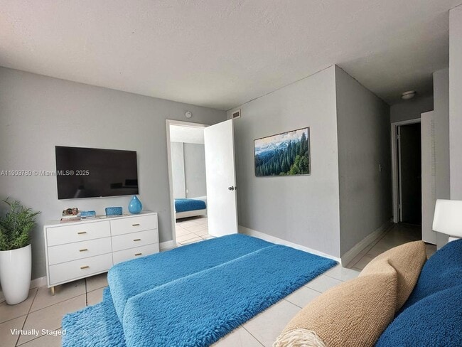 Building Photo - 2175 NE 170th St