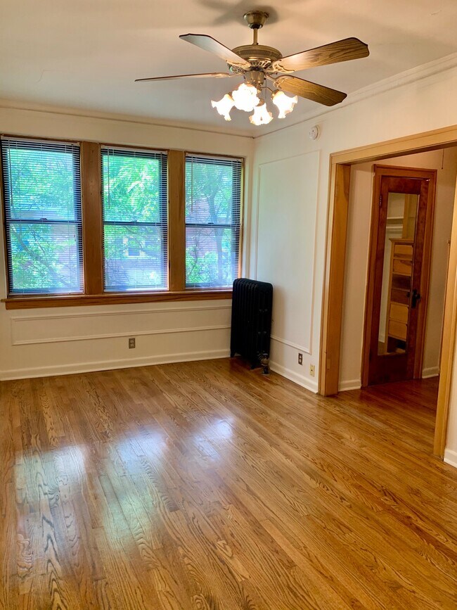 Building Photo - 644 W. Surf