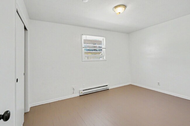 Building Photo - 2519-2521 Hyde Ct SE