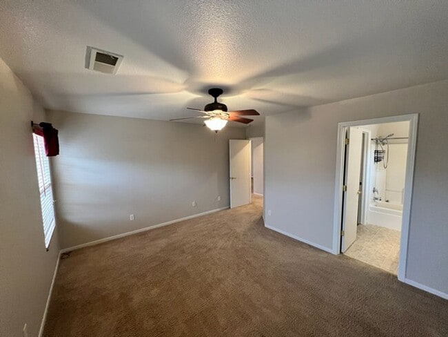 Building Photo - Lemon Valley Three Bedroom