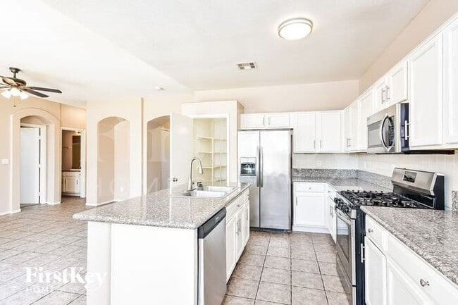 Building Photo - 5008 Sparkling Sky Ave