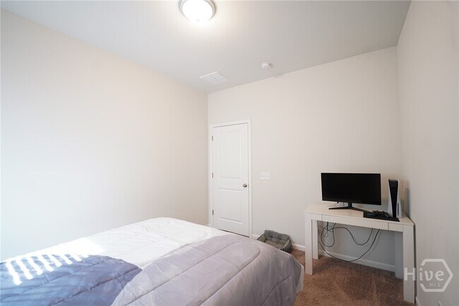 Building Photo - 353 Wellstone Wy