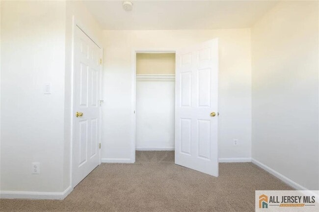 Building Photo - 234 Inza St
