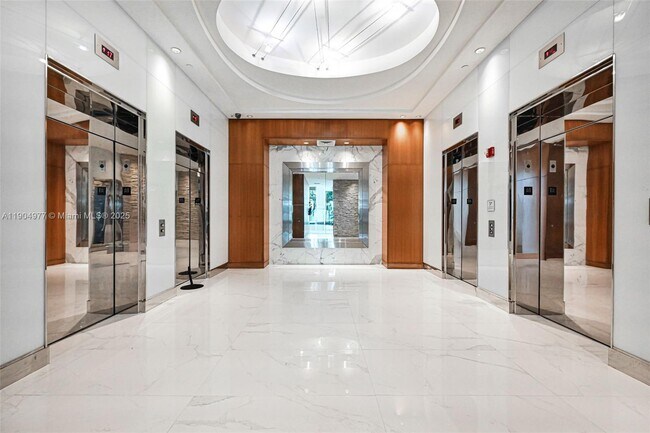 Building Photo - 41 SE 5th St