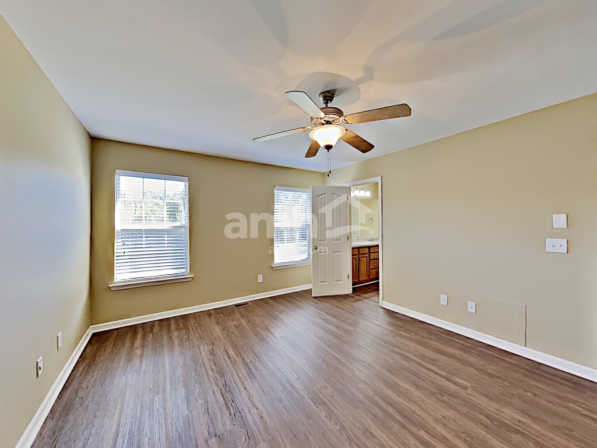Building Photo - 5219 Cloister Dr