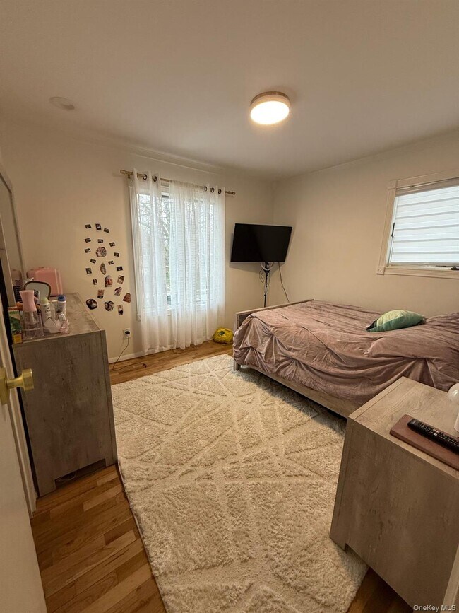 Building Photo - 23 Geoffrey Ln