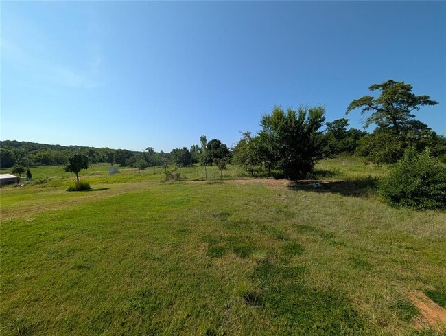 Building Photo - 13908 Kelly Dr
