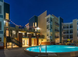 Building Photo - The Element At Ghent