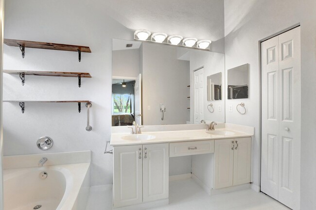 Building Photo - 9629 Cherry Blossom Ct
