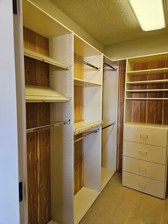 Building Photo - Live at Le Rondelet - Two Bedrooms and Views!