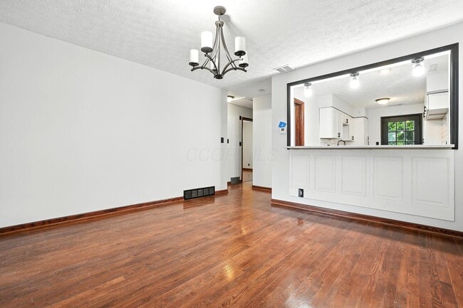 Building Photo - 295 E Whittier St