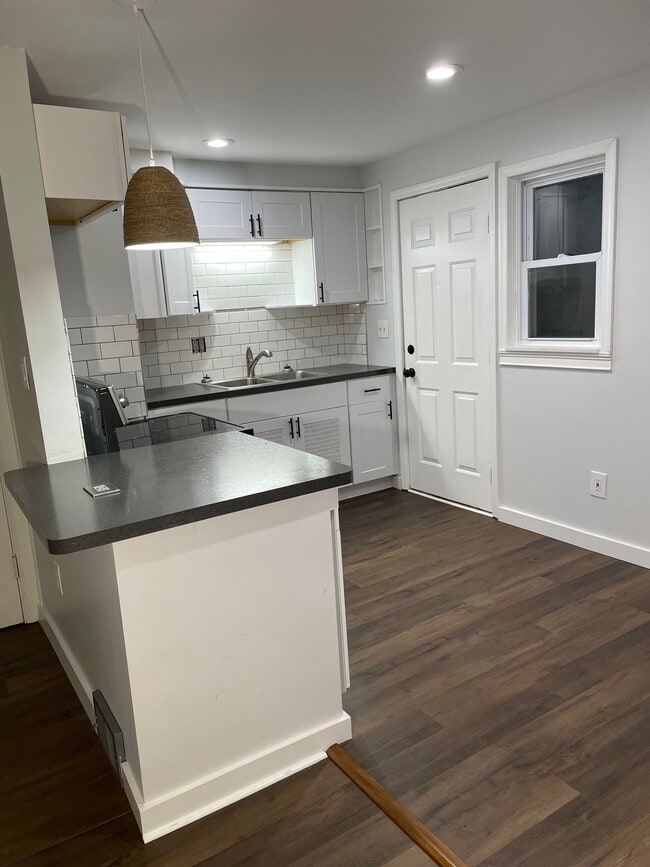 Building Photo - 101 Montfort Dr