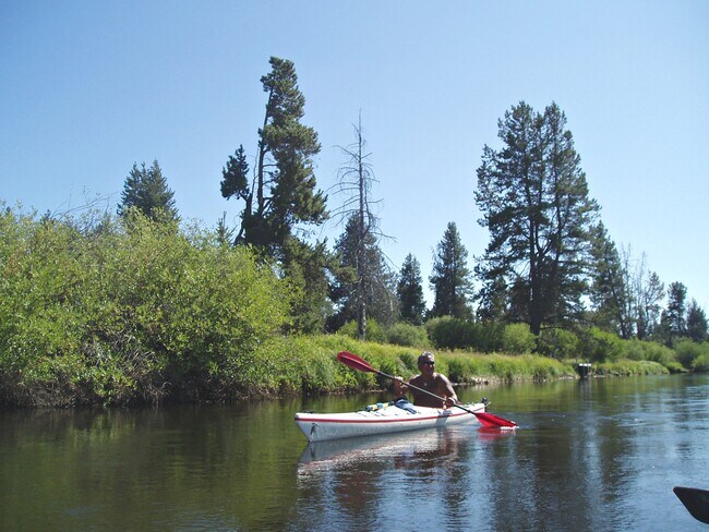 Little Deschutes River near for fun - 16693 Sprague Loop