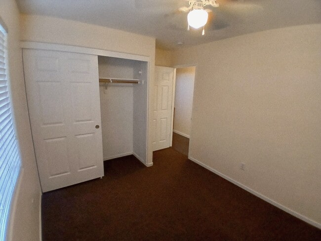 Building Photo - 1842 Santa Maria Ave