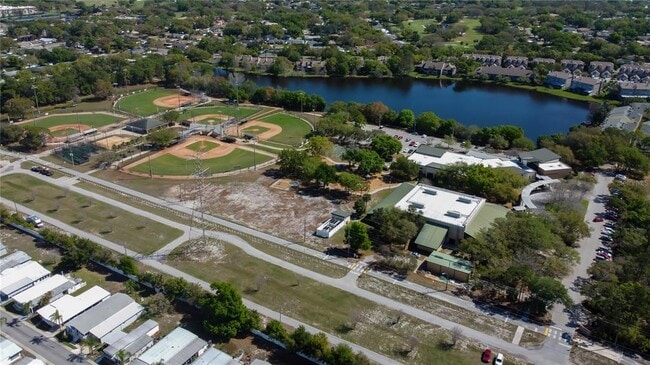 Building Photo - 2673 Sabal Springs Cir