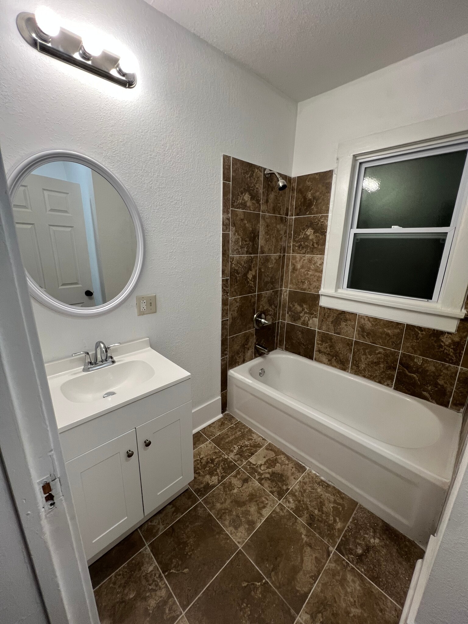 Bathroom - 5206 King Hill Ave