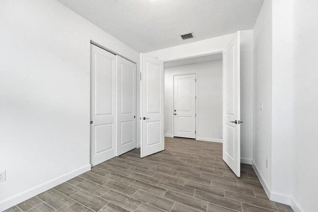 Building Photo - 3790 Harborside Ave