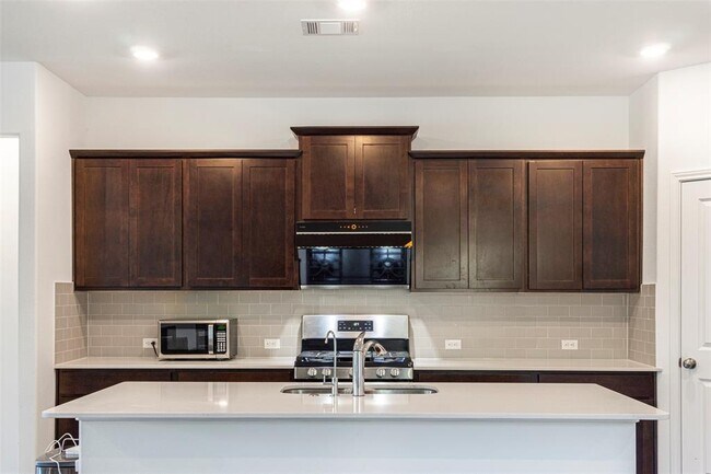 Building Photo - 1509 Brueggerhoff Rd