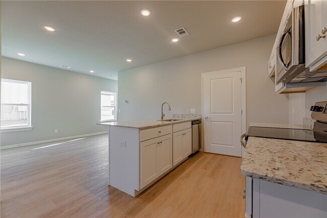 Building Photo - 1603 SW Casuarina Dr